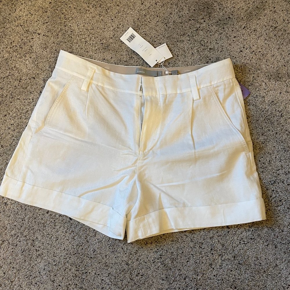 Vince NWT Front Pleat Shorts in Off-White Size 8